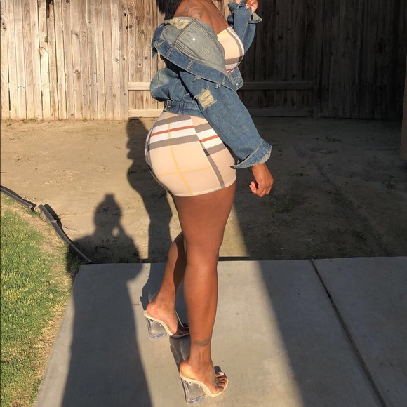 Romper - Picture 2 of 2